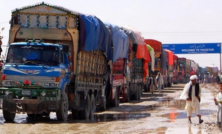 لڑائی کے بعد افغان سرحد پر پاکستانی فوج ہائی الرٹ، تجارت معطل